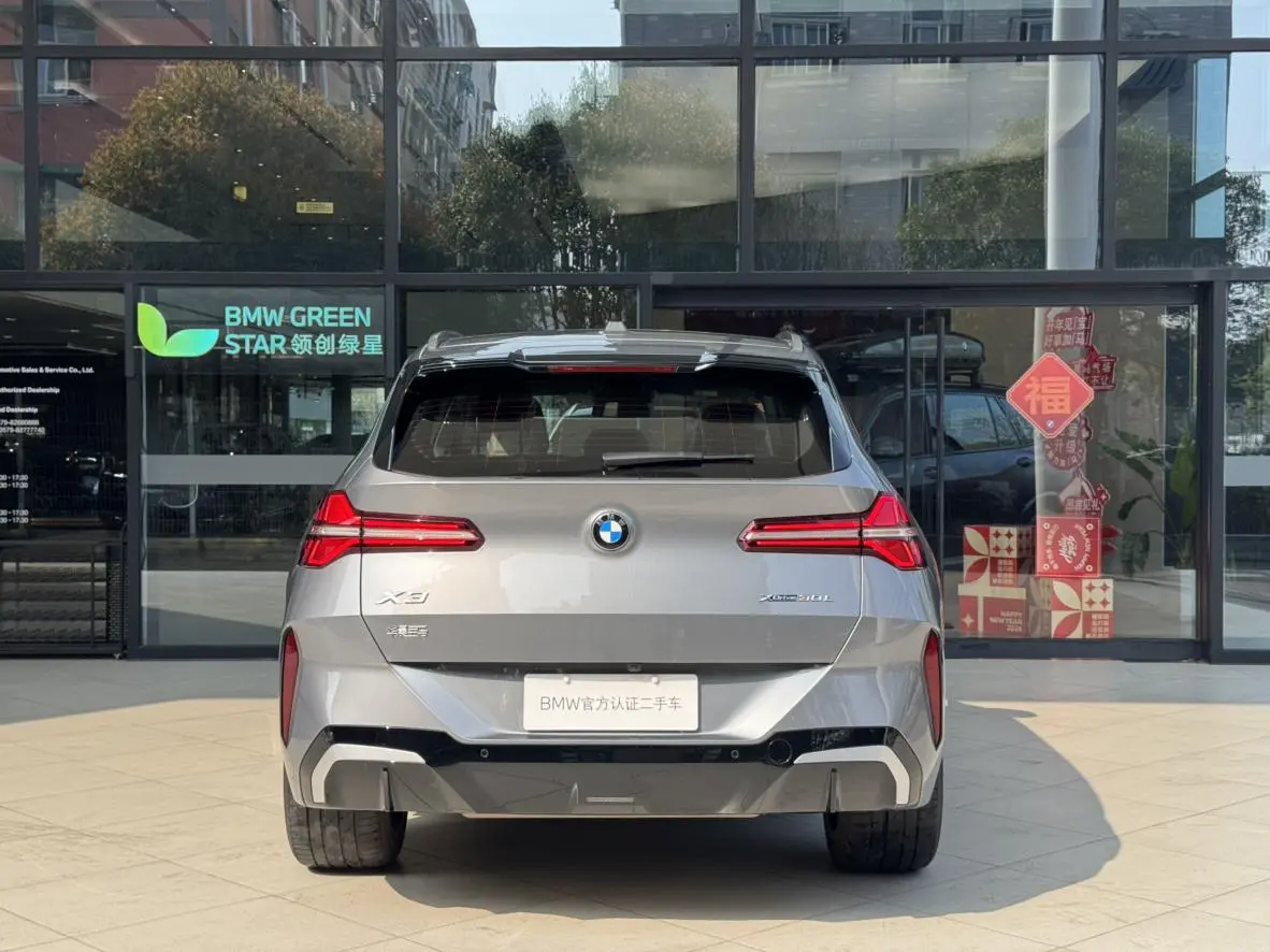 BMW BMW X3 xDrive30L leading M sports suit