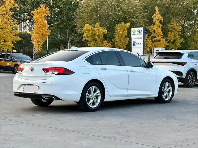 Buick Regal 552T luxury