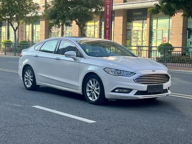 Ford Mondeo EcoBoost 180 fashion type
