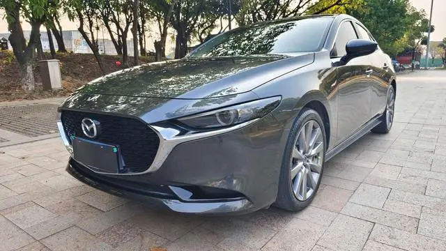 Mazda Mazda 3 Angkesaila 2.0L automatic premium version