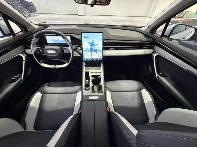 Geely Boyue L 1.5TD DCT Premium Edition
