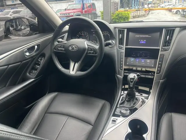 Infiniti Infiniti Q50L 2.0T Yixiang Edition Country VI