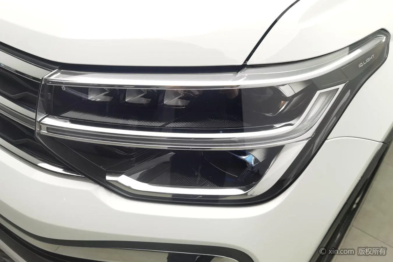 Volkswagen Tuyue 300TSI two-wheel drive full moon version