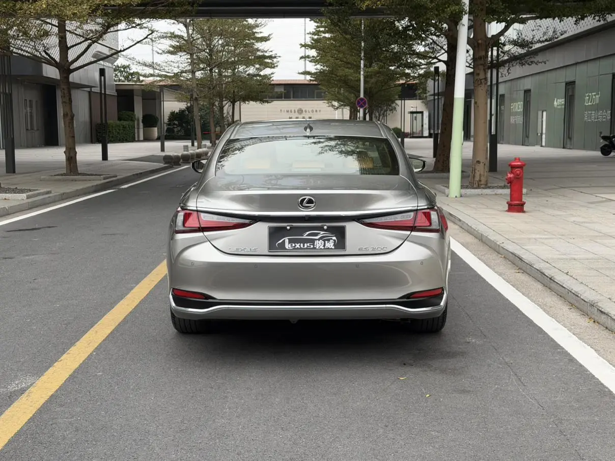 Lexus Lexus ES 200 Excellent Edition