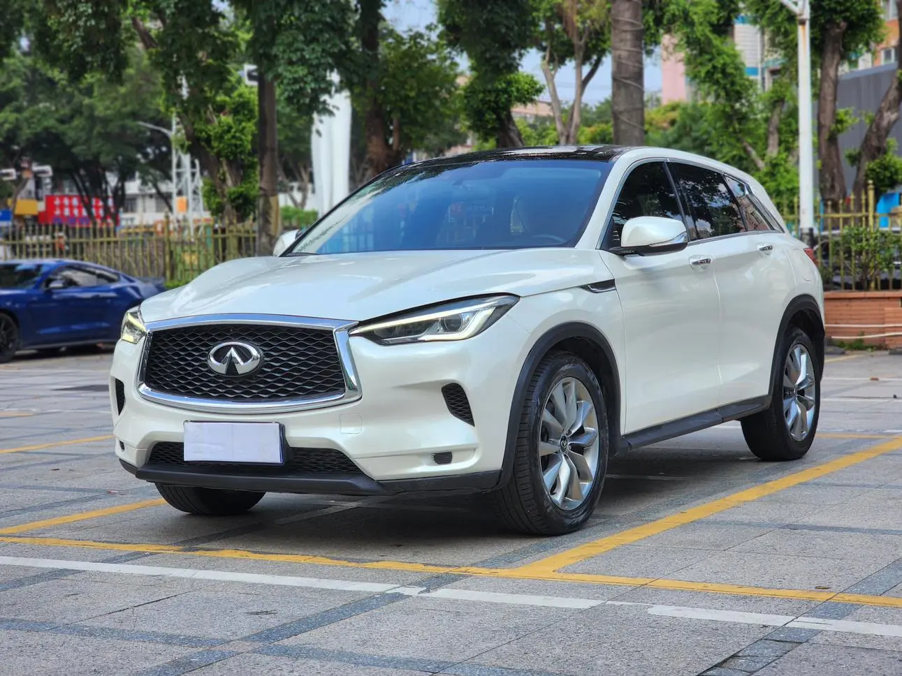 Infiniti Infiniti QX50 Facelift 2.0T two-wheel drive elite edition