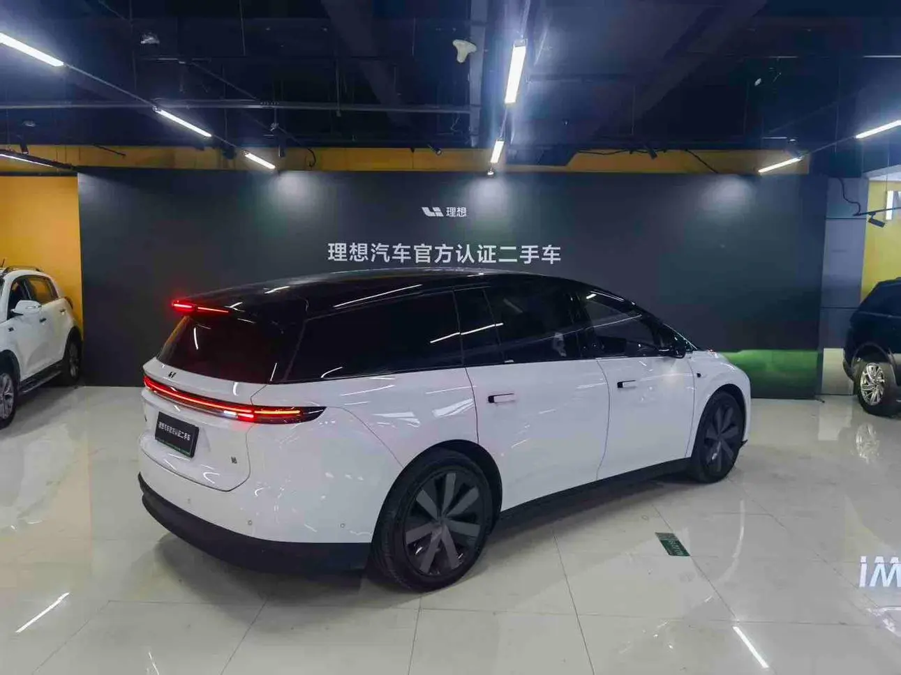 Li Auto Ideal i8 Standard edition