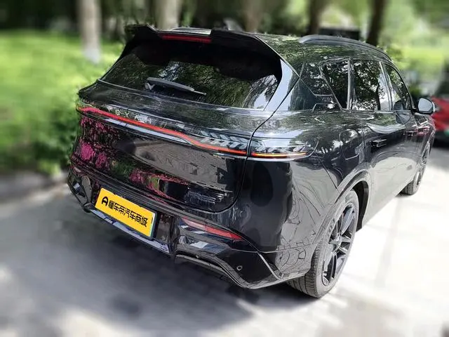 VOYAH Lan Tu FREE Ultra-long battery life smart driving version