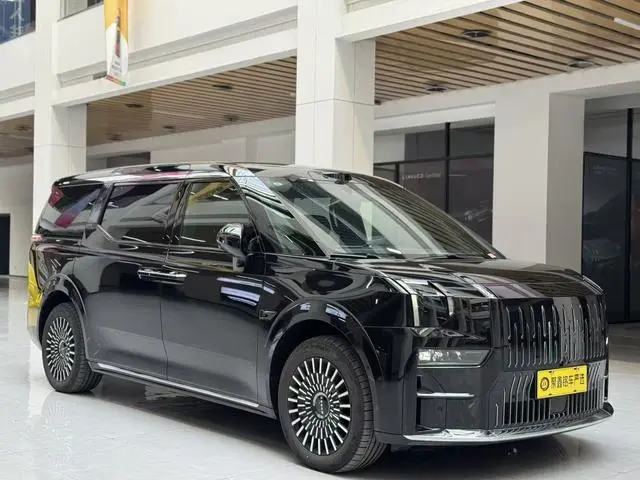 ZEEKR ZEEKR 009 Seven-seater aisle version four-wheel drive 108kWh