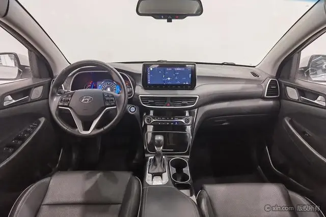 Hyundai Tucson 280TGDi dual-clutch two-wheel drive fashion version of the country V