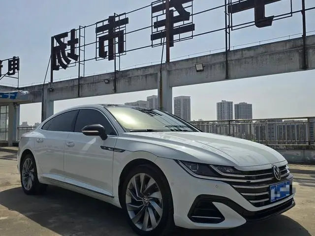 Volkswagen Volkswagen CC 380TSI eye-catching version
