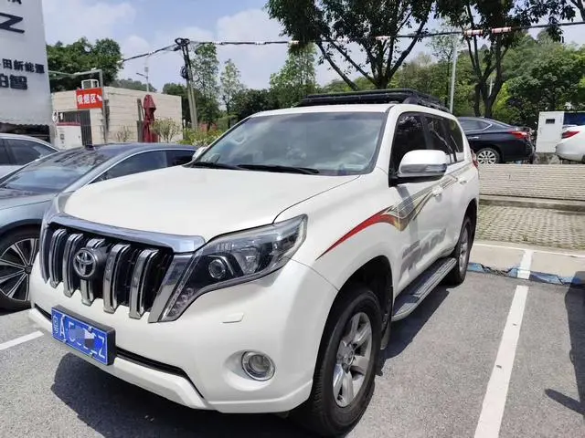 TOYOTA Prado 2.7L Automatic Deluxe Edition