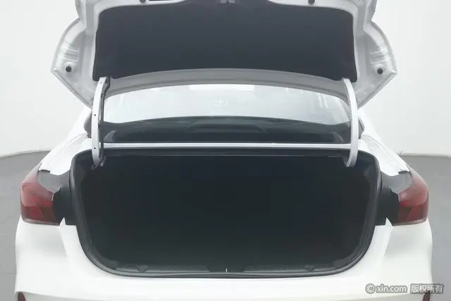 Changan Yidong PLUS 1.6L GDI manual luxury