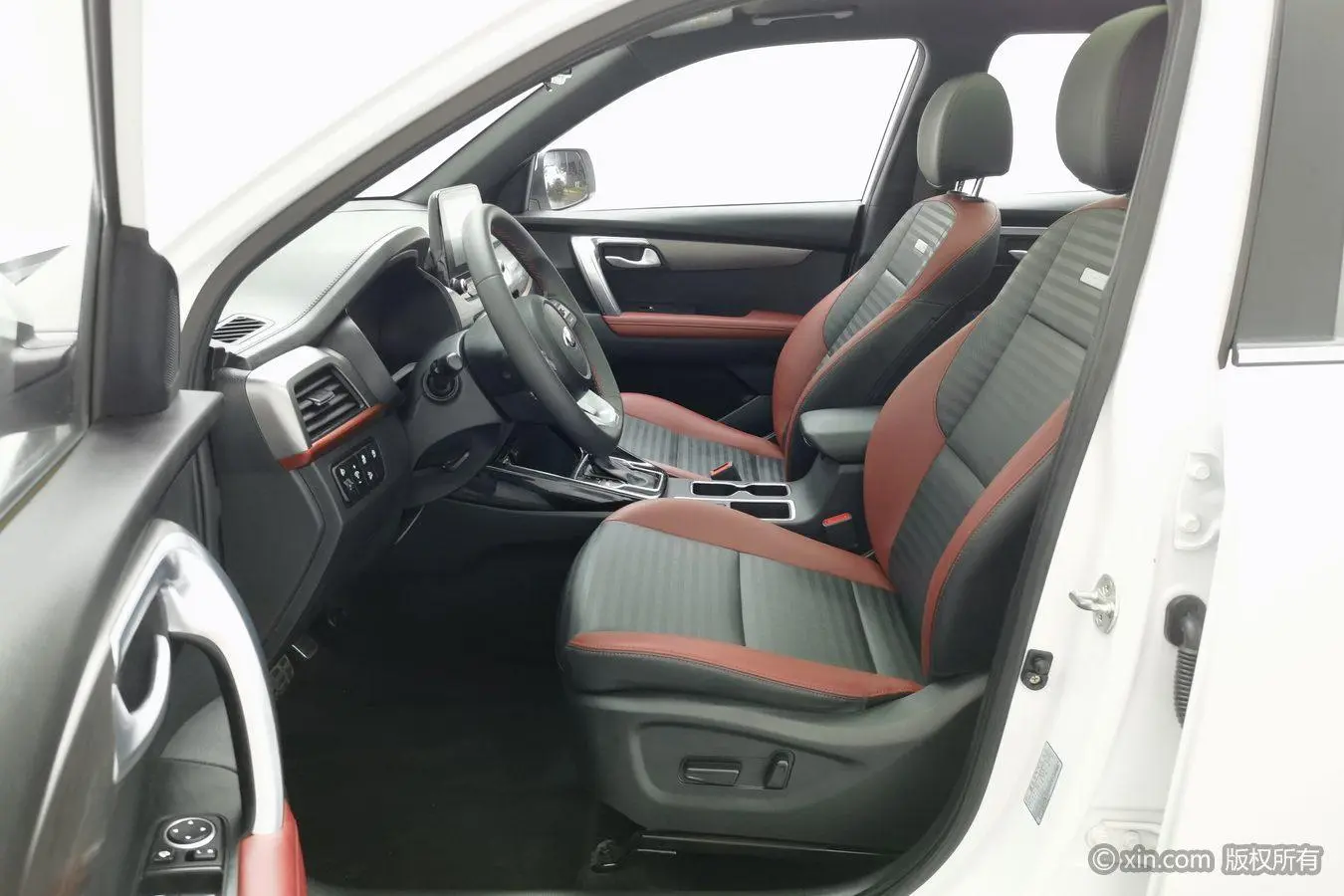 Kia Smart running 1.4T DCT Smart Enjoy Deluxe Edition GLS