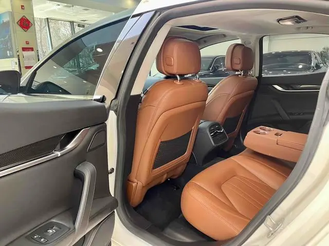 Maserati Ghibli 3.0T Standard Edition