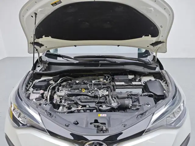 TOYOTA IZOA 2.0L Yixiang Edition