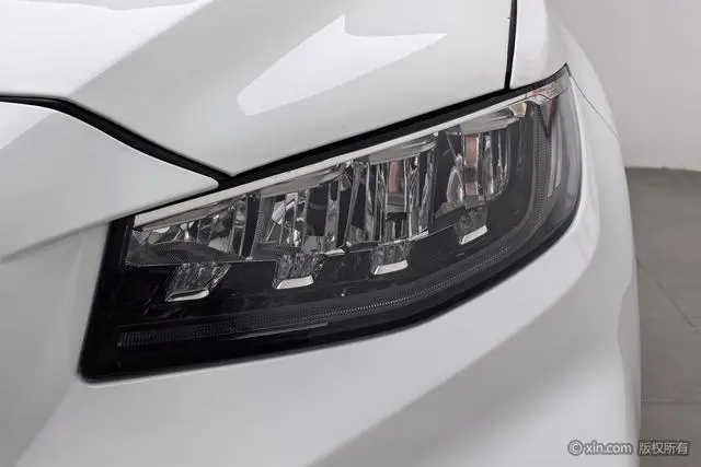 Geely Boyue 1.8TD DCT Smart PRO