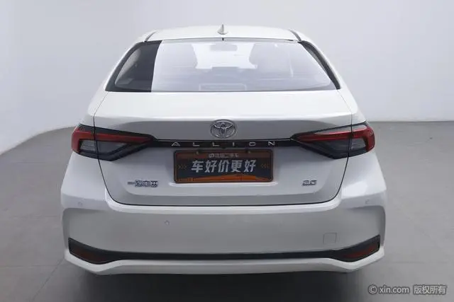 TOYOTA Asian lion 2.0L Premium Edition