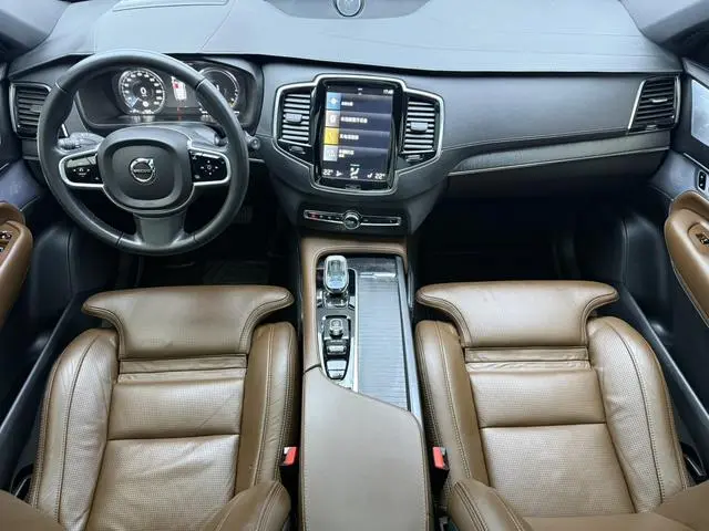 Volvo Volvo XC90 PHEV E-drive hybrid T8 Zhizun Deluxe Edition 7 Seats
