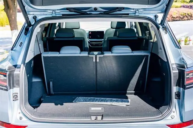 Volkswagen ID.6 X Extremely Smart Long Battery Life Version