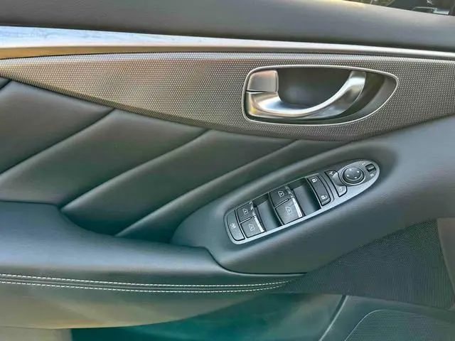 Infiniti Infiniti Q50L 2.0T 30th Anniversary Limited Edition
