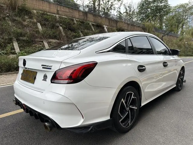 MG MG5 300TGI DCT Green Luxury Ultimate Edition