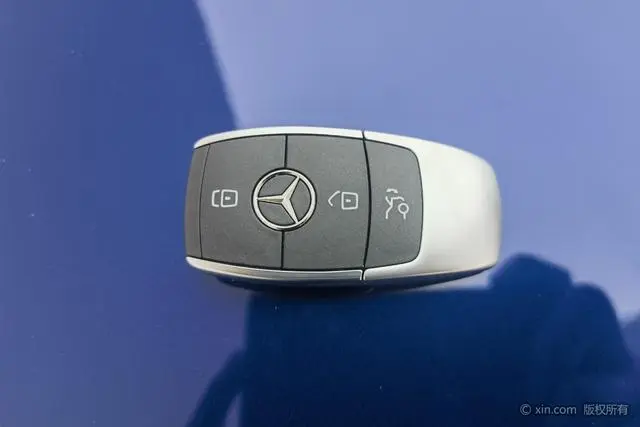 Mercedes-Benz Mercedes-Benz A-class A 200 L sports sedan