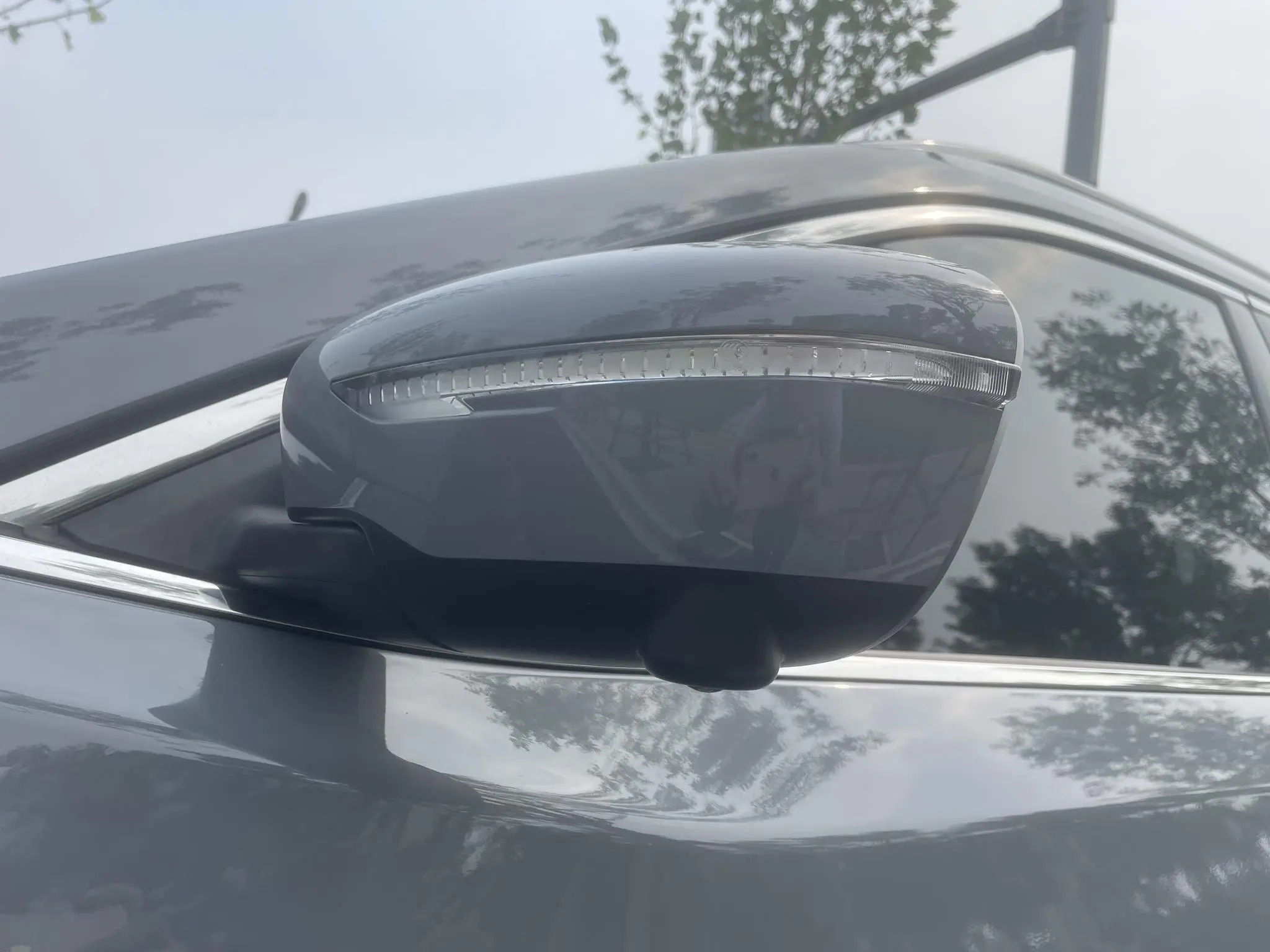 Nissan Qijun Honor 2.0L two-wheel drive leading version