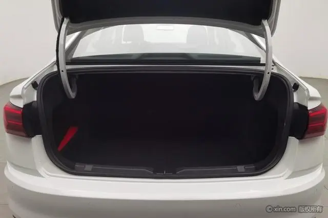 Volkswagen Bora 1.5L automatic comfort intelligent version