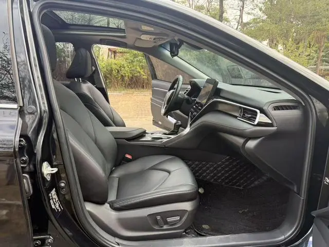 TOYOTA Camry 2.5G Deluxe Edition