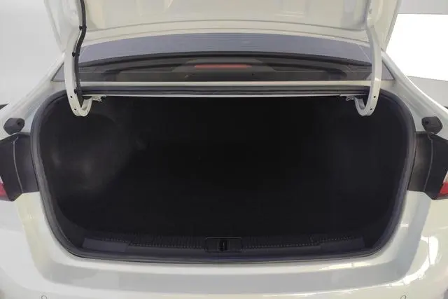 Roewe Roewe i5 1.5L manual 4G Interconnection Linghao Edition