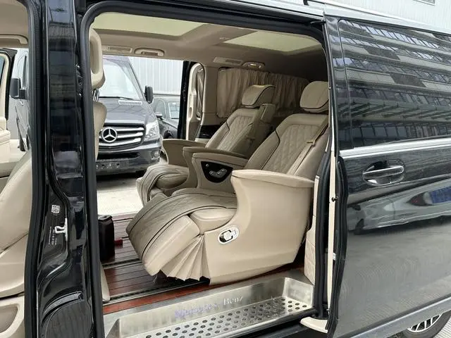 Mercedes-Benz Mercedes-Benz V-class V 260 L Premium Extended Version