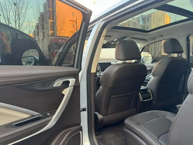 Geely Jiajie 1.8TD DCT Luxury