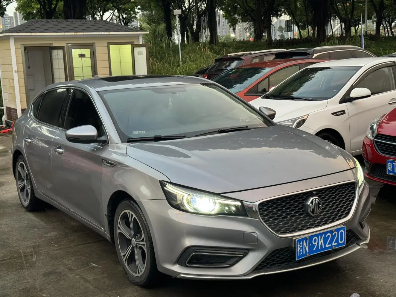 MG MG6 20T automatic luxury Intelligent version
