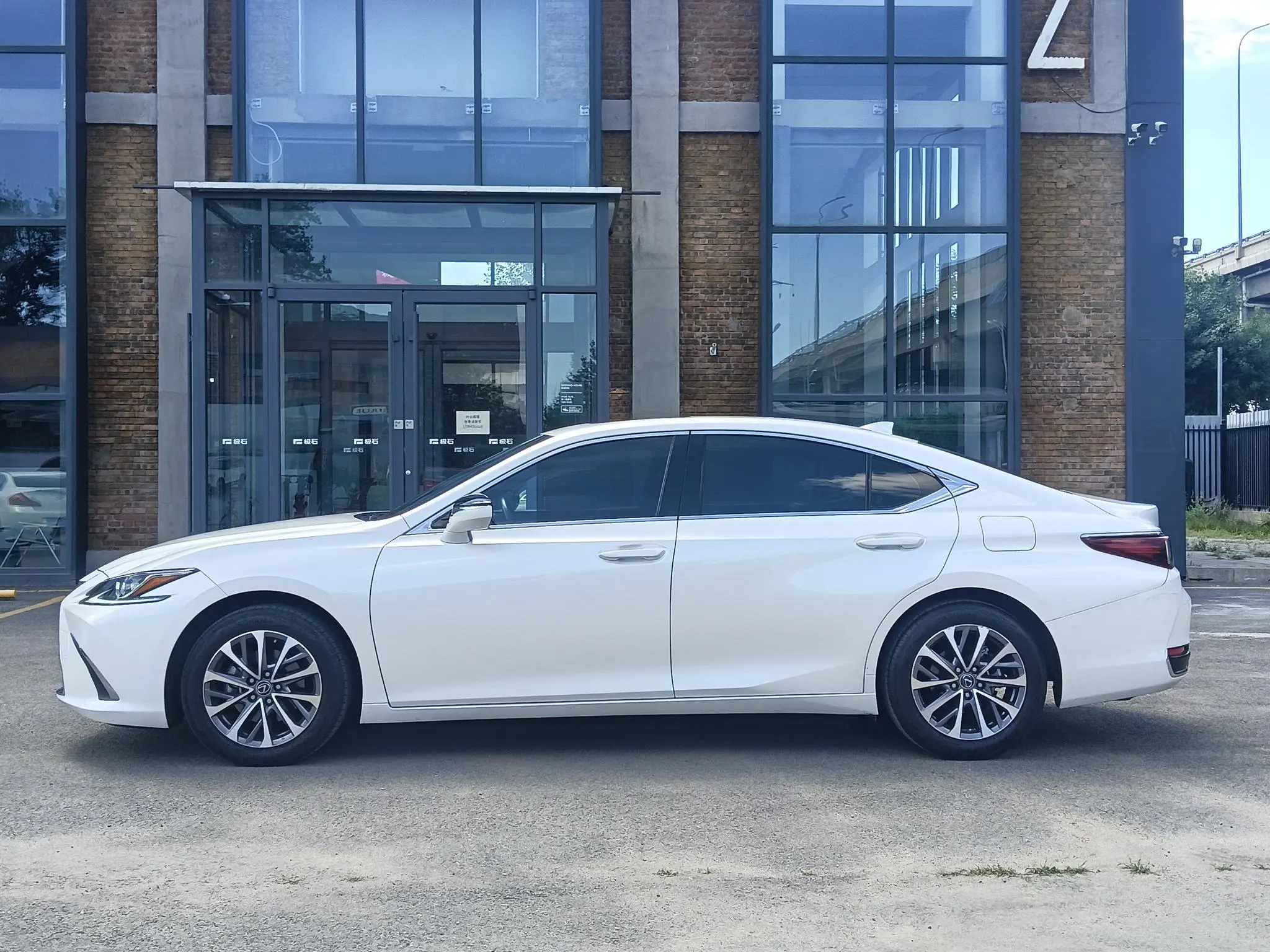 Lexus Lexus ES 200 Excellent Edition