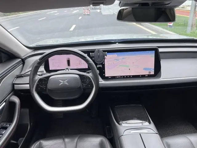 Xpeng Xiaopeng P7 670N