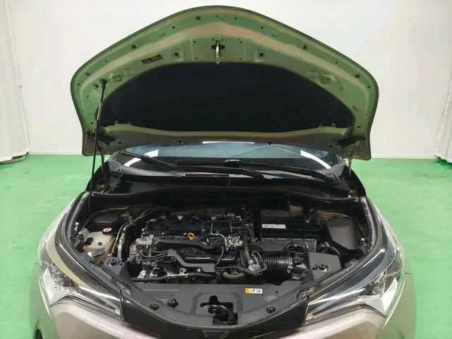 TOYOTA Toyota C-HR 2.0L Leading version