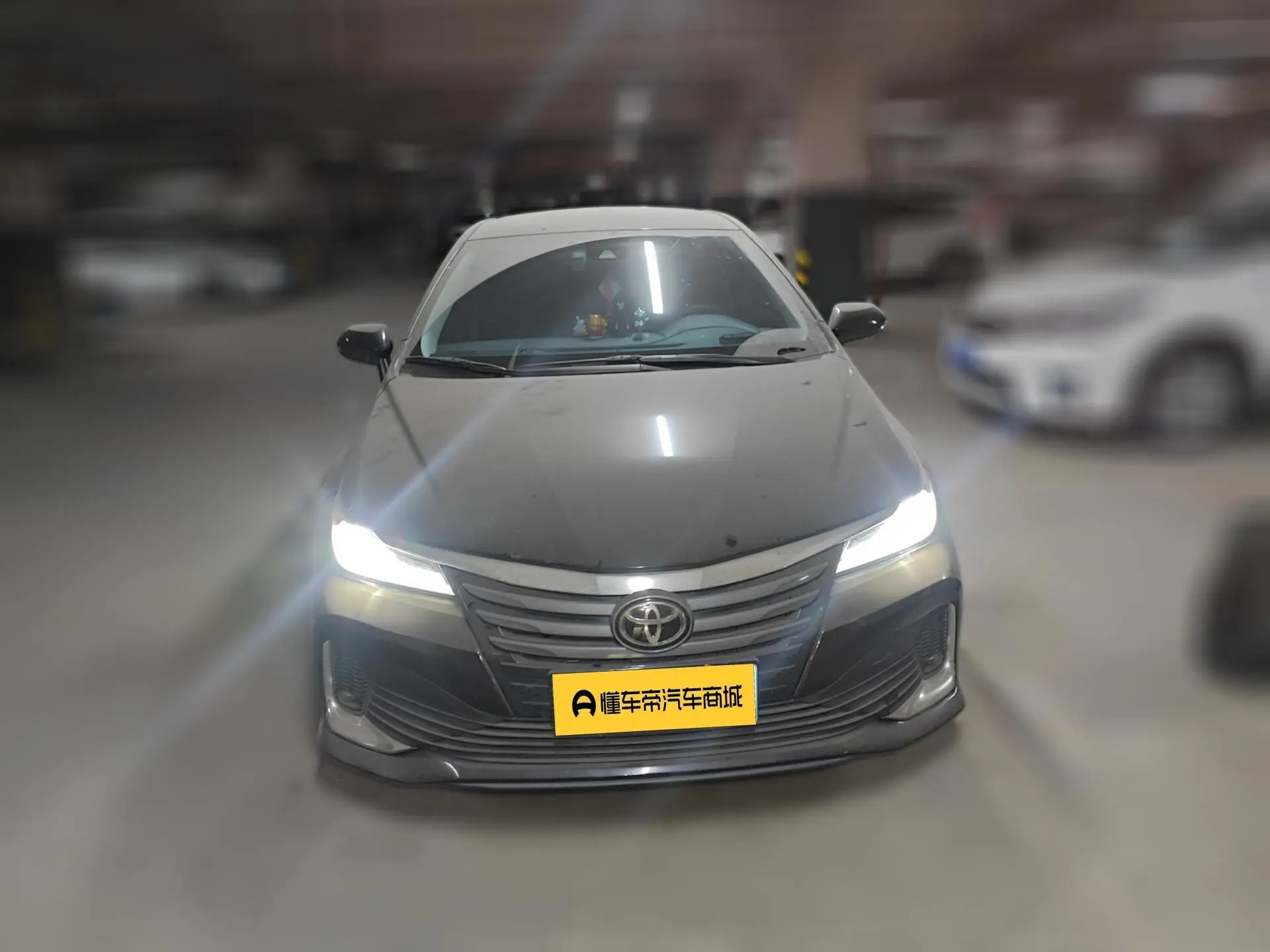 TOYOTA Asian lion 2.0L Deluxe Edition