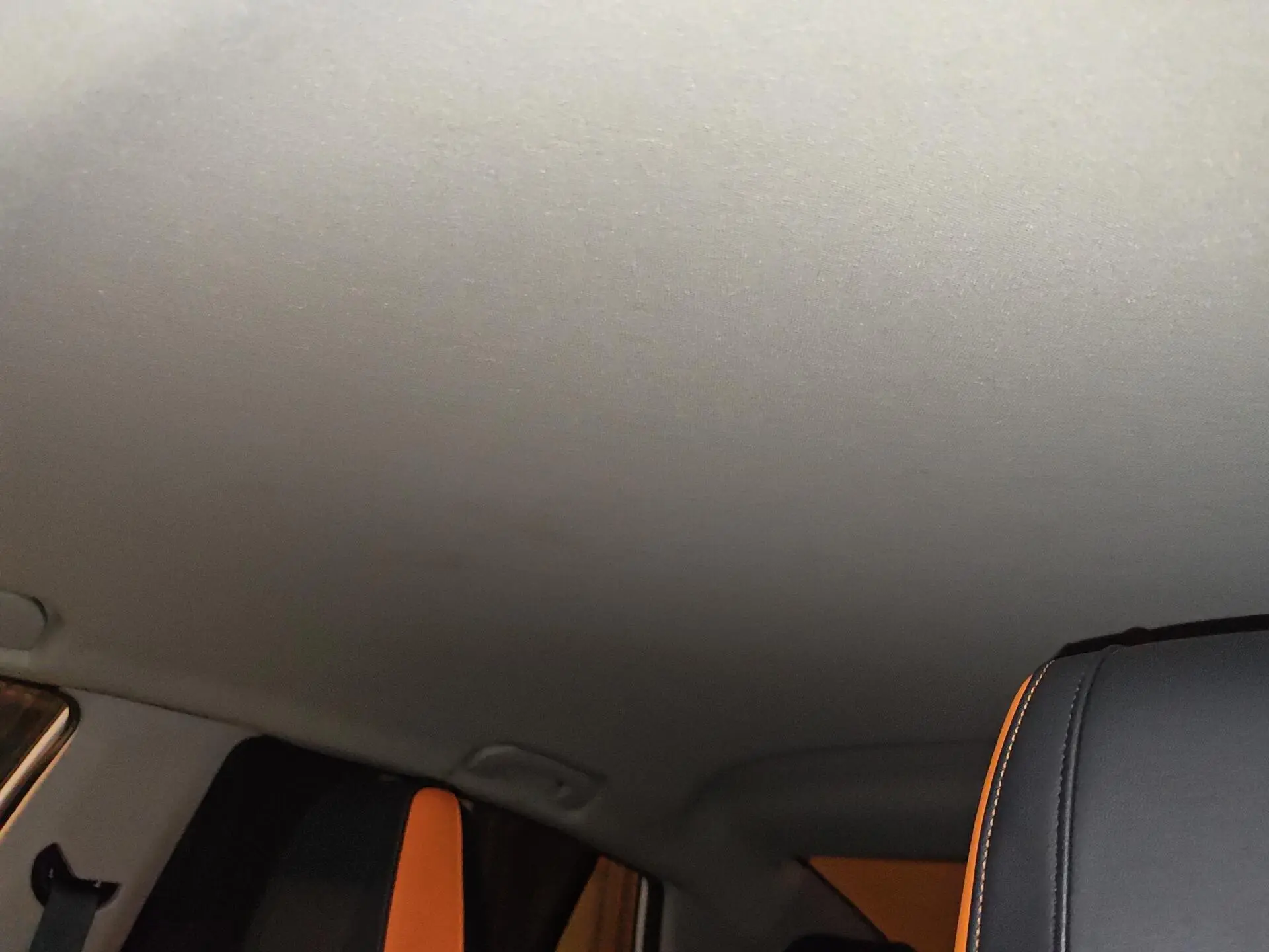 Dongfeng Fengshen Yi Hyun Mach version 1.5L automatic Wind Chasing version