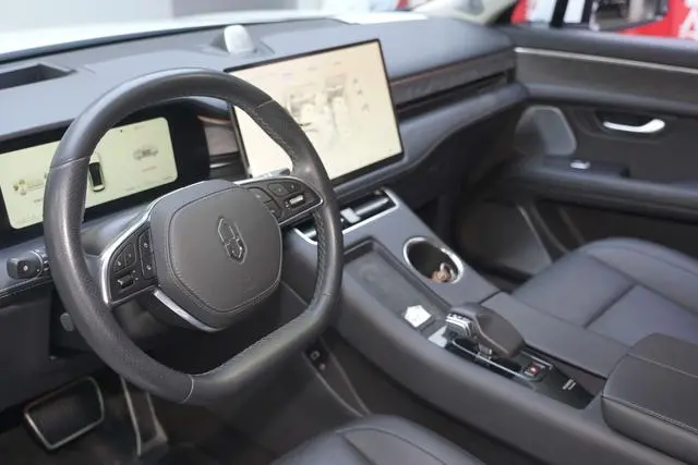 AITO Ask the world M5 Extended range four-wheel drive performance version