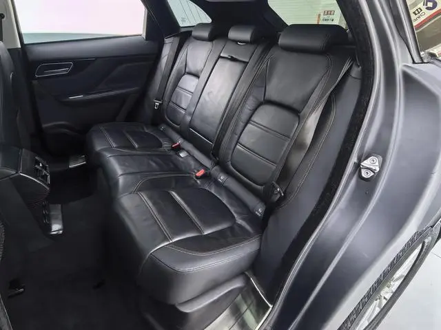 Jaguar Jaguar F-PACE 2.0T two-wheel drive Urban Exclusive Edition