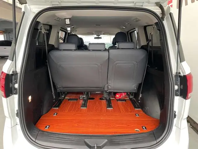 Maxus Chase G10 2.0T gasoline Automatic Elite Edition 7 seats