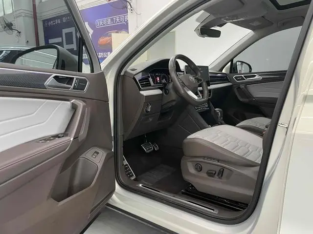 Volkswagen Tiguan L 380TSI automatic four-wheel drive R-Line ultimate 7-seater