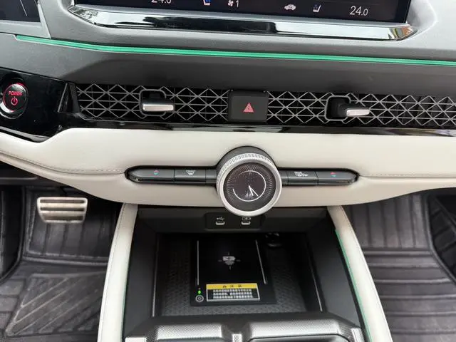 Honda Accord PHEV e: PHEV Ultimate Edition