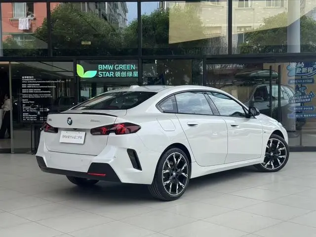 BMW BMW 2 Series 225L M Sports Yao Ye Suit