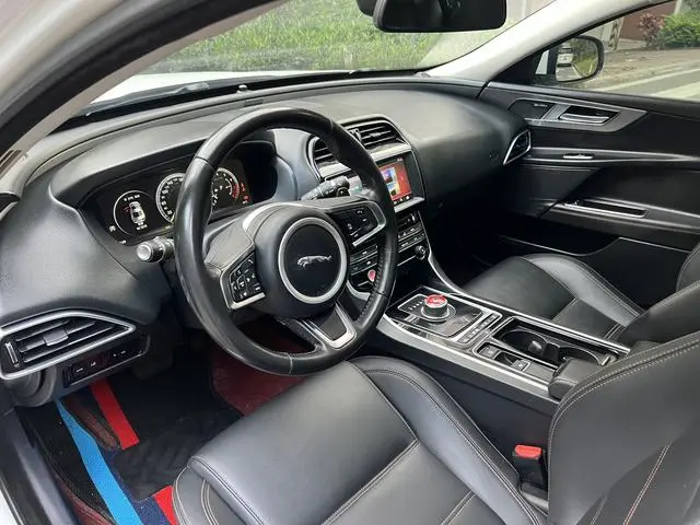 Jaguar Jaguar XEL 2.0T 200PS Premium Edition