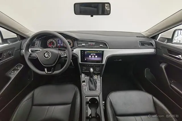 Volkswagen Lingdu 230TSI DSG Fashion Edition