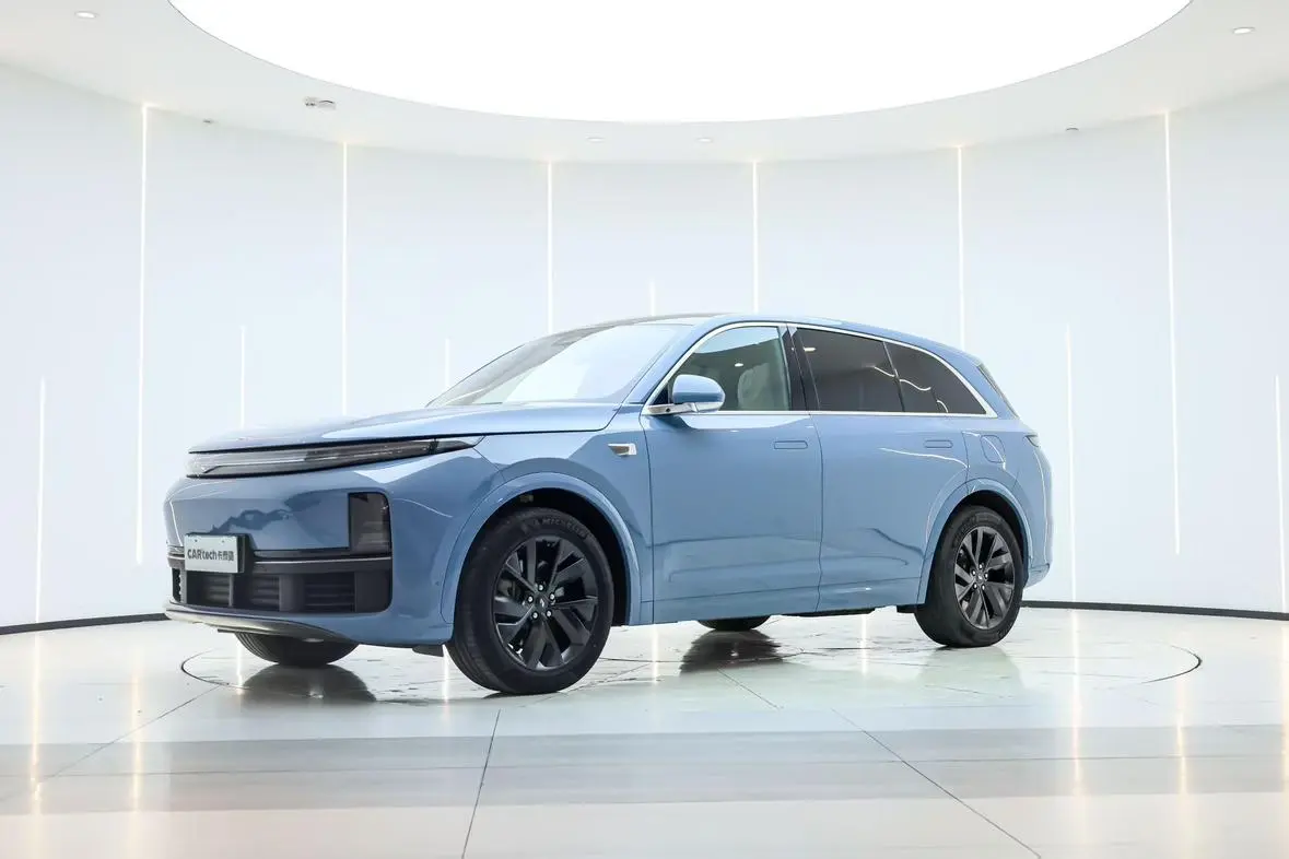Li Auto Ideal L7 Pro version