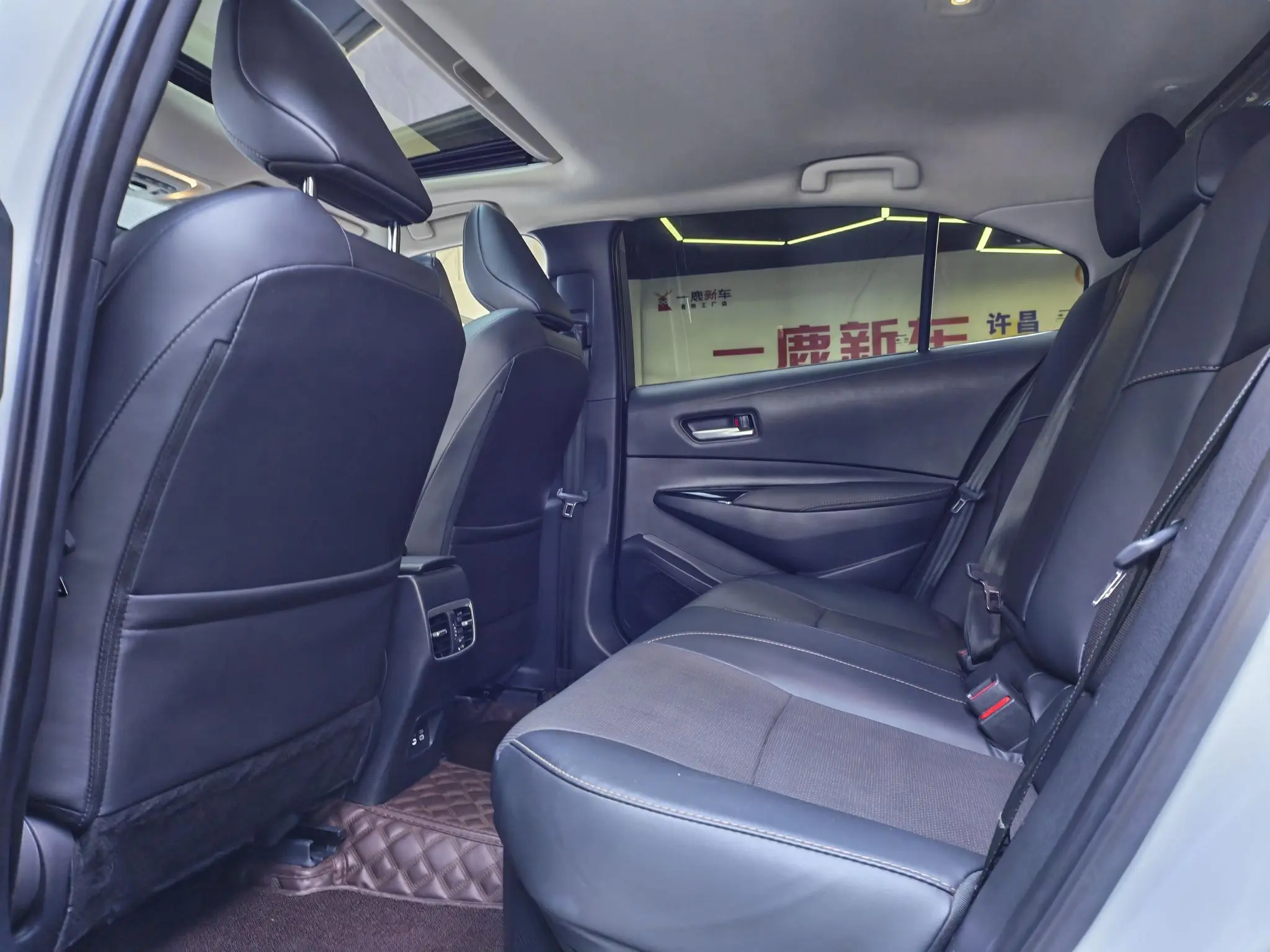 TOYOTA Ling Shang Dual engine 2.0L Deluxe Edition