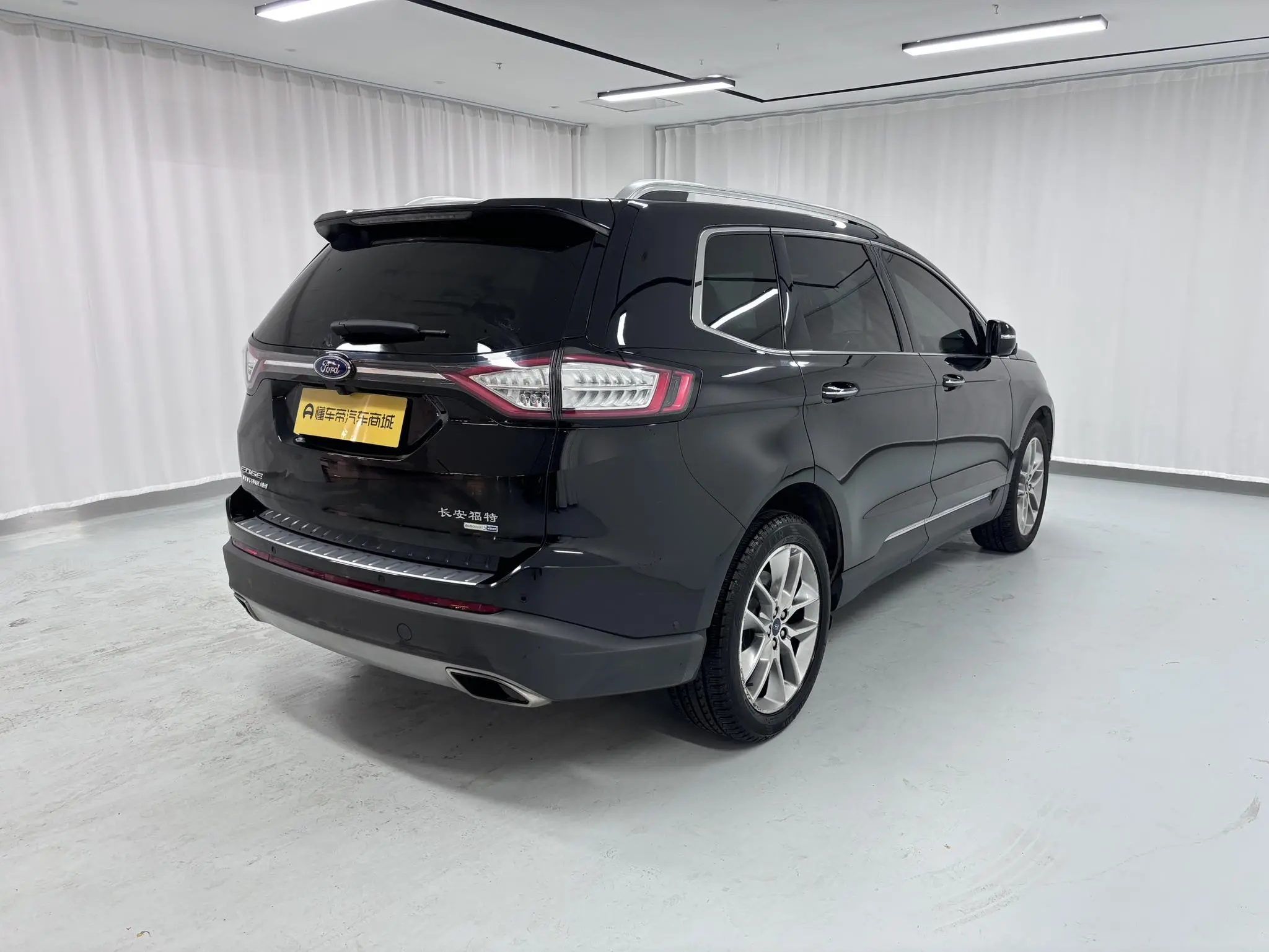 Ford Sharp World EcoBoost 245 four-wheel drive Zunrui Plus 7-seater country V