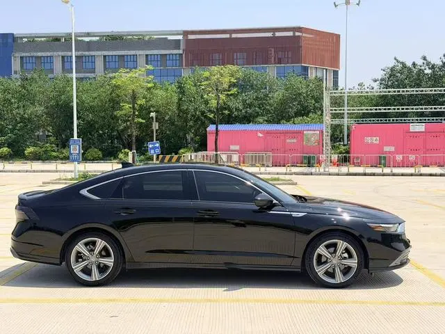 Honda Accord Rui*T Dynamic 260TURBO Excellent Edition